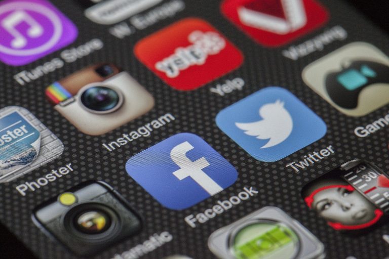 Free facebook marketing courses in Facebook Blueprint